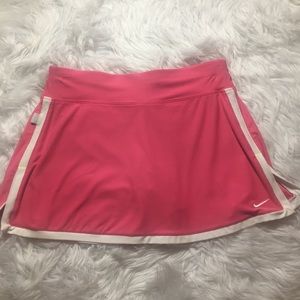 Nike - Pink Tennis Shorts
